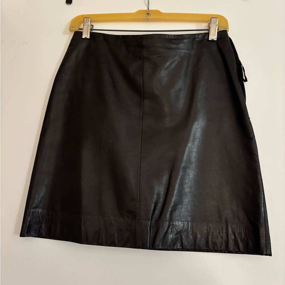 Ann Taylor Black 100% Lines Leather Mini